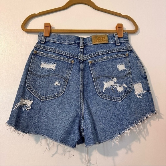 Vintage Lee Hand Done Cutoff Distressed Jean Shorts - Picture 2 of 5